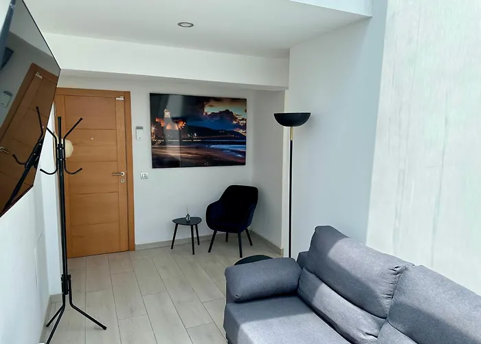 Escondite Sereno - 50M Las Canteras Beach