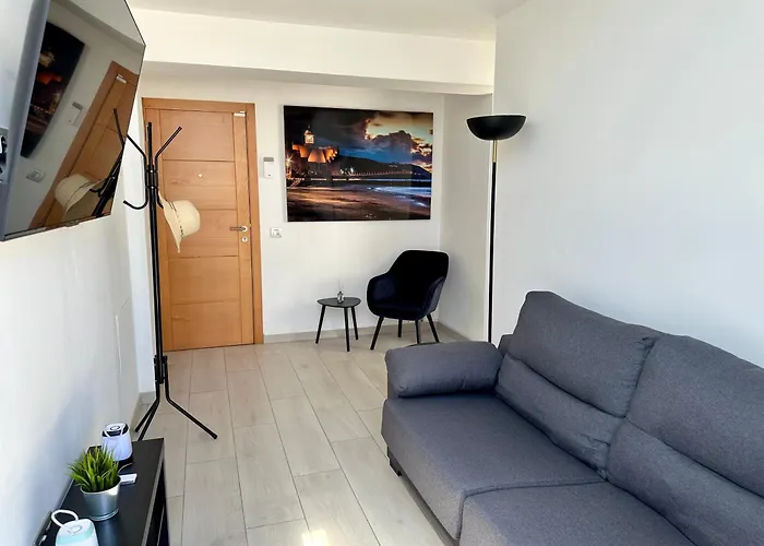 Escondite Sereno - 50M Las Canteras Beach